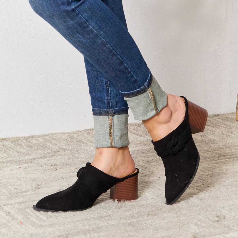 Pointed-Toe Braided Trim Mules in Black